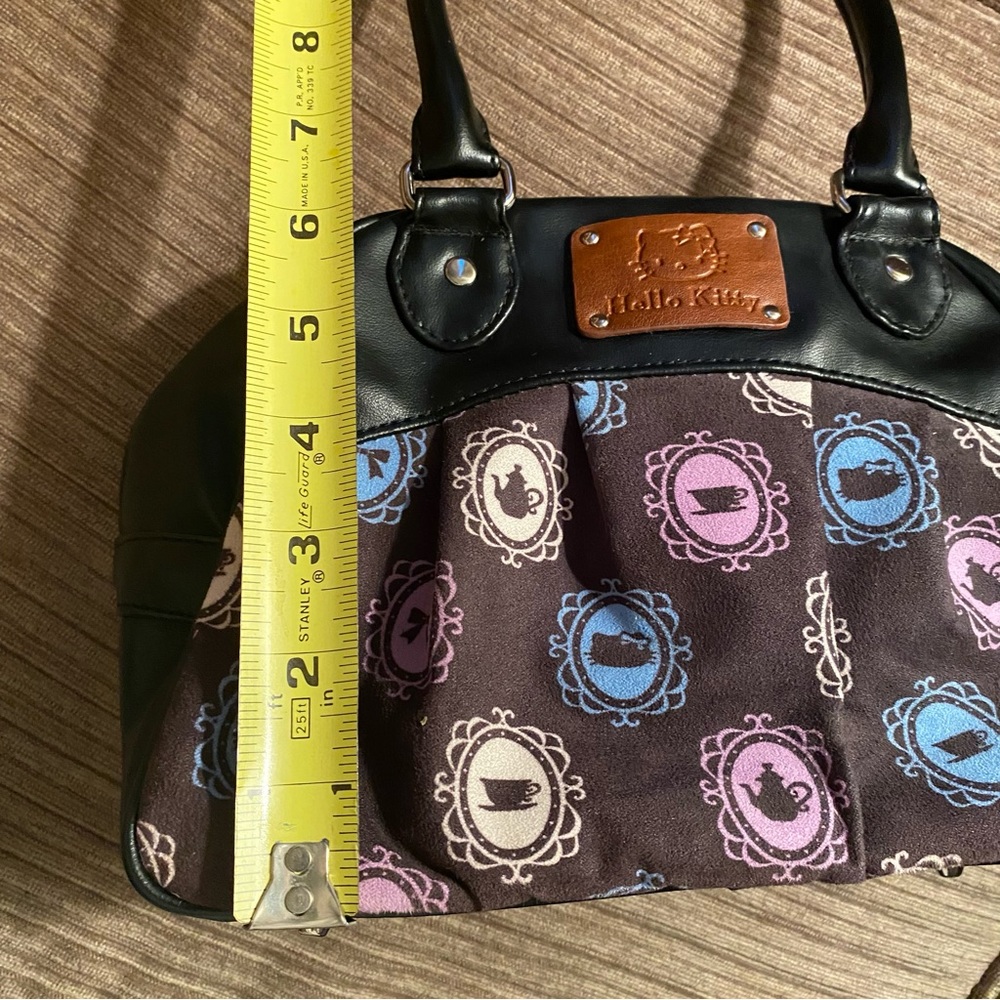 Hello Kitty Tea Purse - Picture 12 of 14